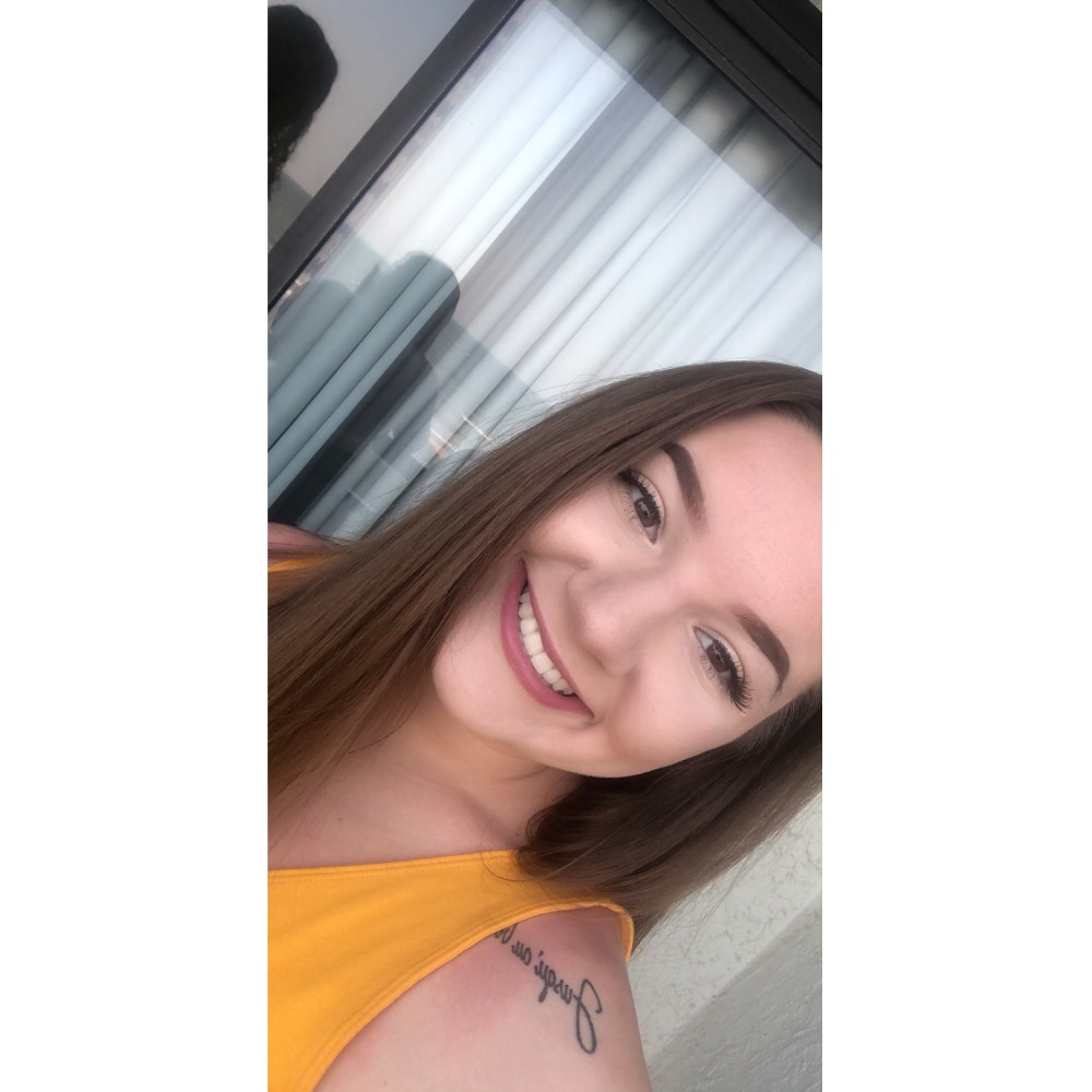 Meet your Posher, Makayla